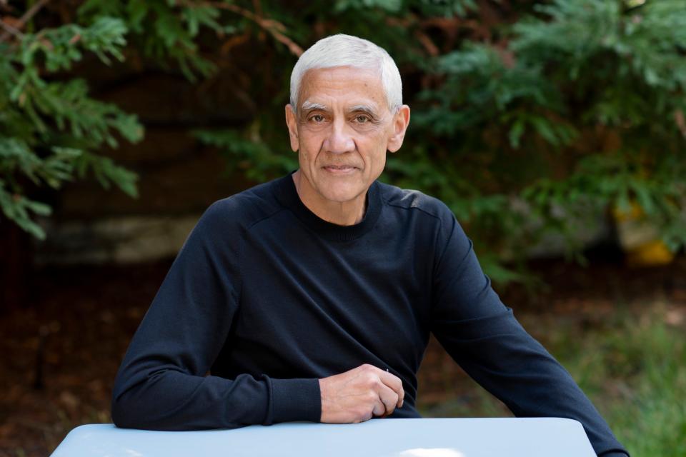 Vinod Khosla, der Gründer von Khosla Ventures, sagt voraus, dass wir in den nächsten 25 Jahren dank KI kostenlose Ärzte, Nachhilfelehrer und Anwälte und sogar Roboter haben werden.  - Copyright: Erin Beach