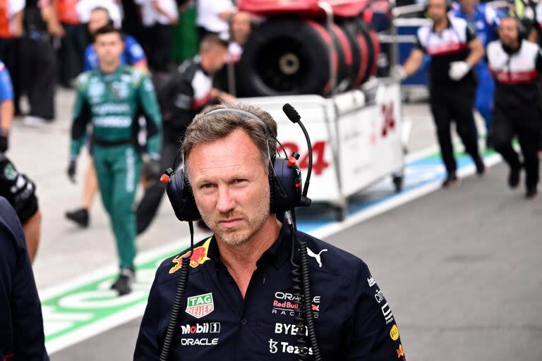 Este viernes Horner será investigado por un abogado externo a Red Bull Racing; la escudería pretende una rápida resolución del escándalo, porque el jueves siguiente presentará el modelo de este año.