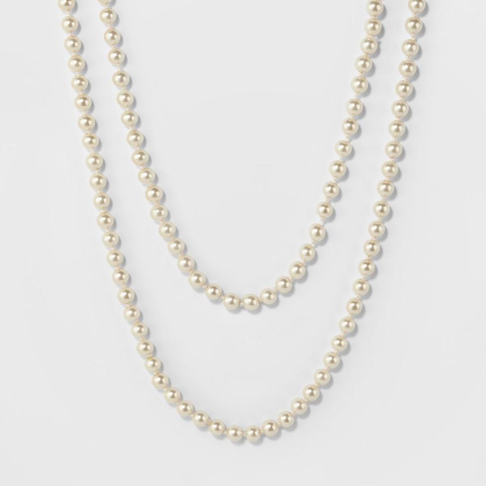 Pearl Necklkaces