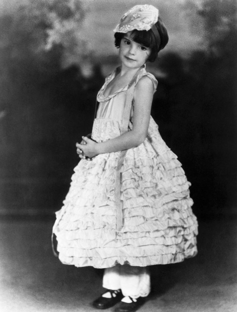 1927: Beginning her career in show business