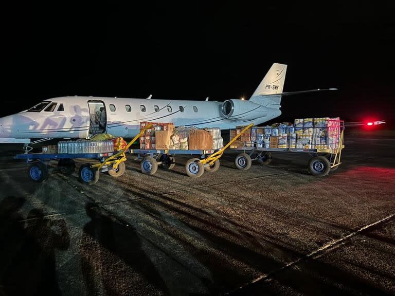 El avión personal de Neymar para trasladar alimentos para las víctimas