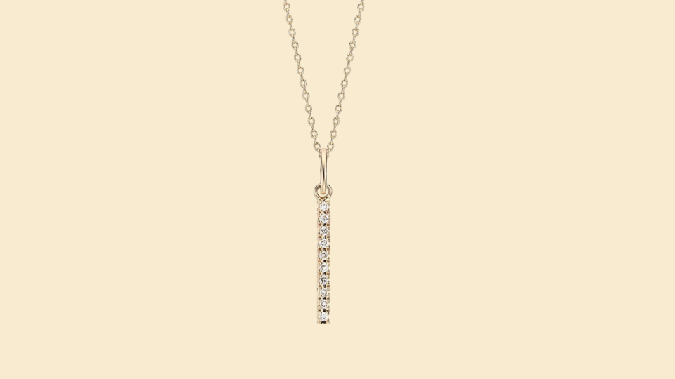 Blue Nile jewelry: Diamond-crusted bar necklace