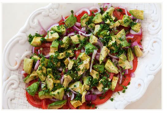 <strong>Get the <a href="http://www.simplyrecipes.com/recipes/tomato_onion_avocado_salad/" target="_blank">Tomato, Onion, Avocado Salad </a>from Simply Recipes</strong>
