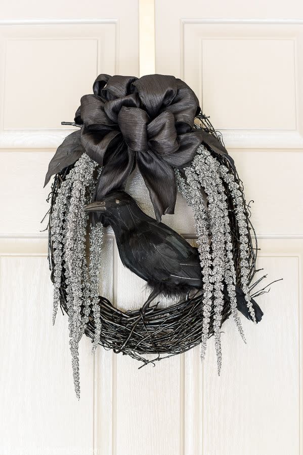 crow diy halloween wreath