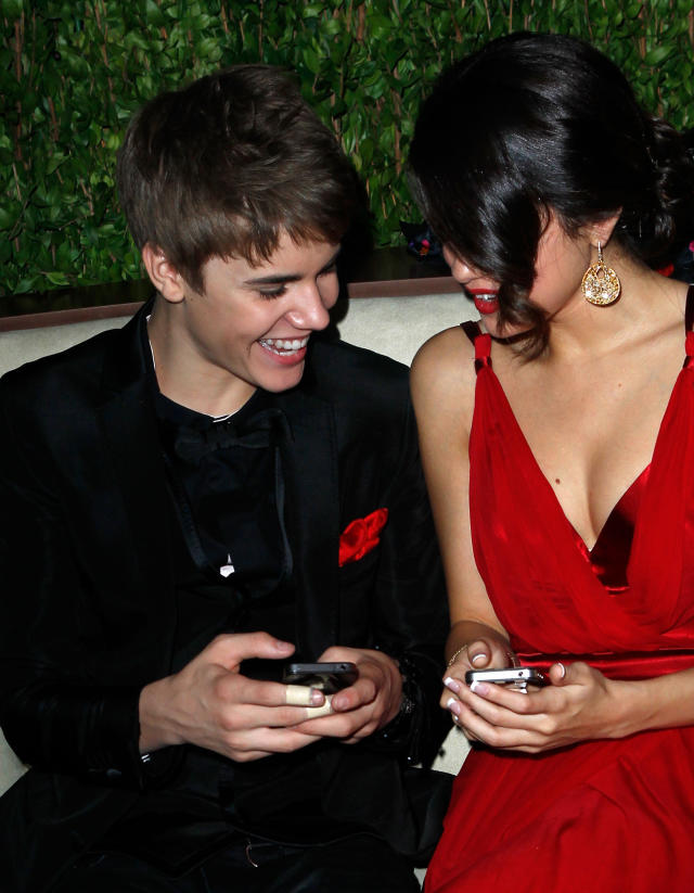 8 Pics That Prove Selena Gomez And Justin Bieber Were So In Love When They First Dated