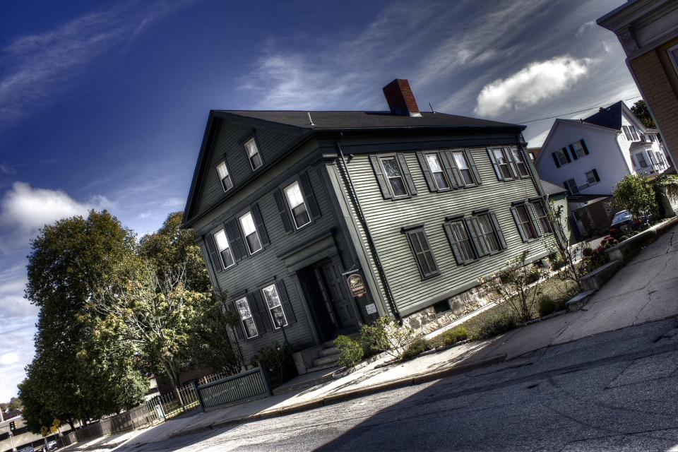 15 Haunted Hotels In the U.S. For the Most Daring Travelers