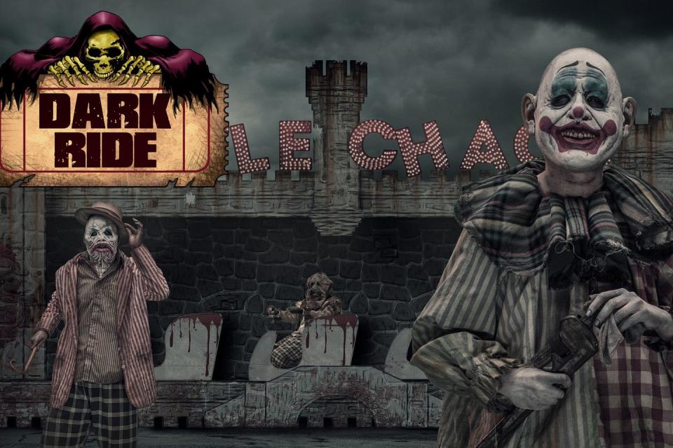 FOR ADULTS: Knott's Scary Farm in California