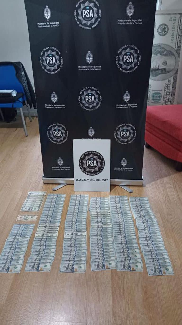 La PSA secuestró 17.219 dólares que junto a los pesos secuestrados sumaron casi US$40.000