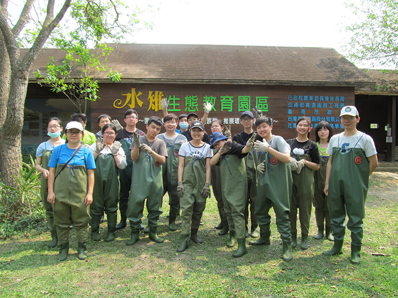 生科系就業學程學生至官田進行友善耕作與生態保育實習