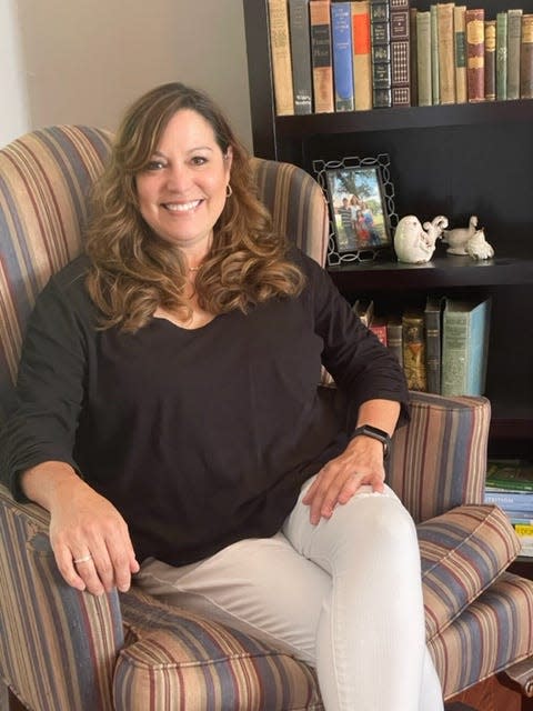 After years of experience as an activities director in an assisted living facility, Michele Krohn has come up with a way to keep seniors in a home environment.