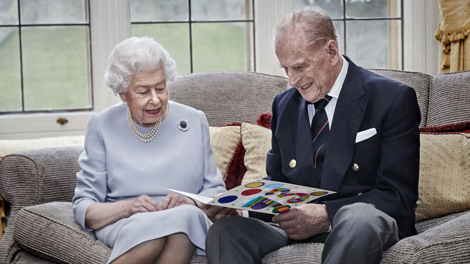 Queen &amp; Duke Of Edinburgh 73rd Wedding Anniversary Official Portrait