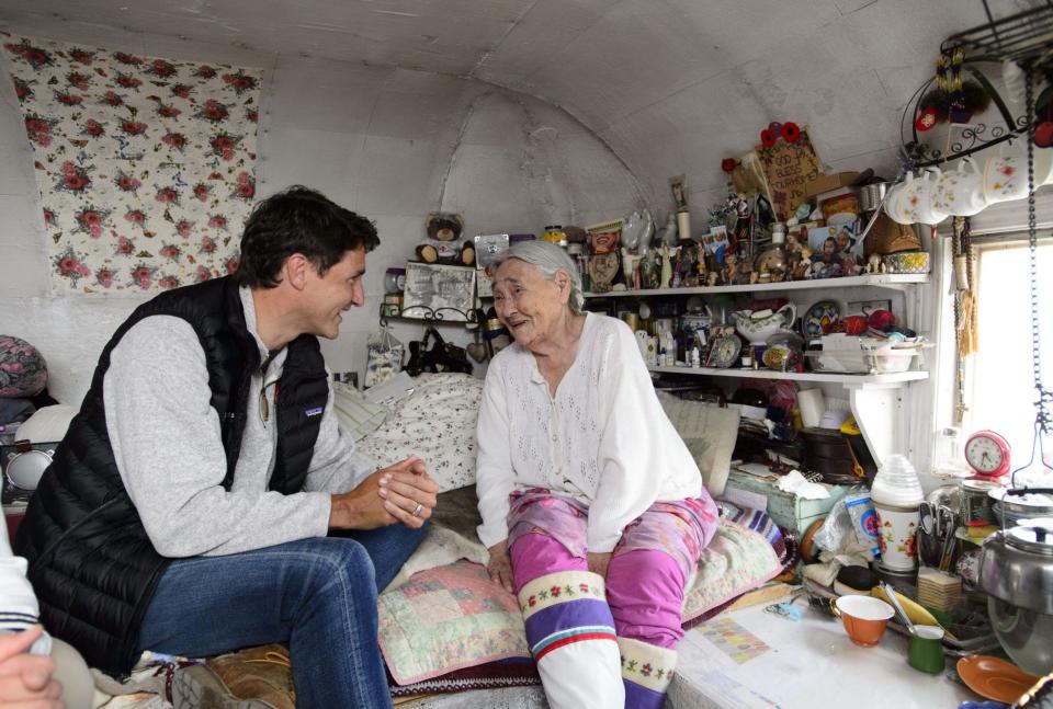 Qapik Attagutsiak with Canadian Prime Minister Justin Trudeau in 2019