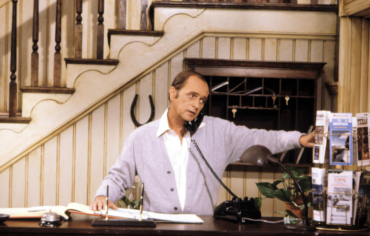 Bob Newhart in the CBS sitcom 'Newhart.' The series aired its final episode 30 years ago in 1990. (Photo: CBS / Courtesy: Everett Collection)