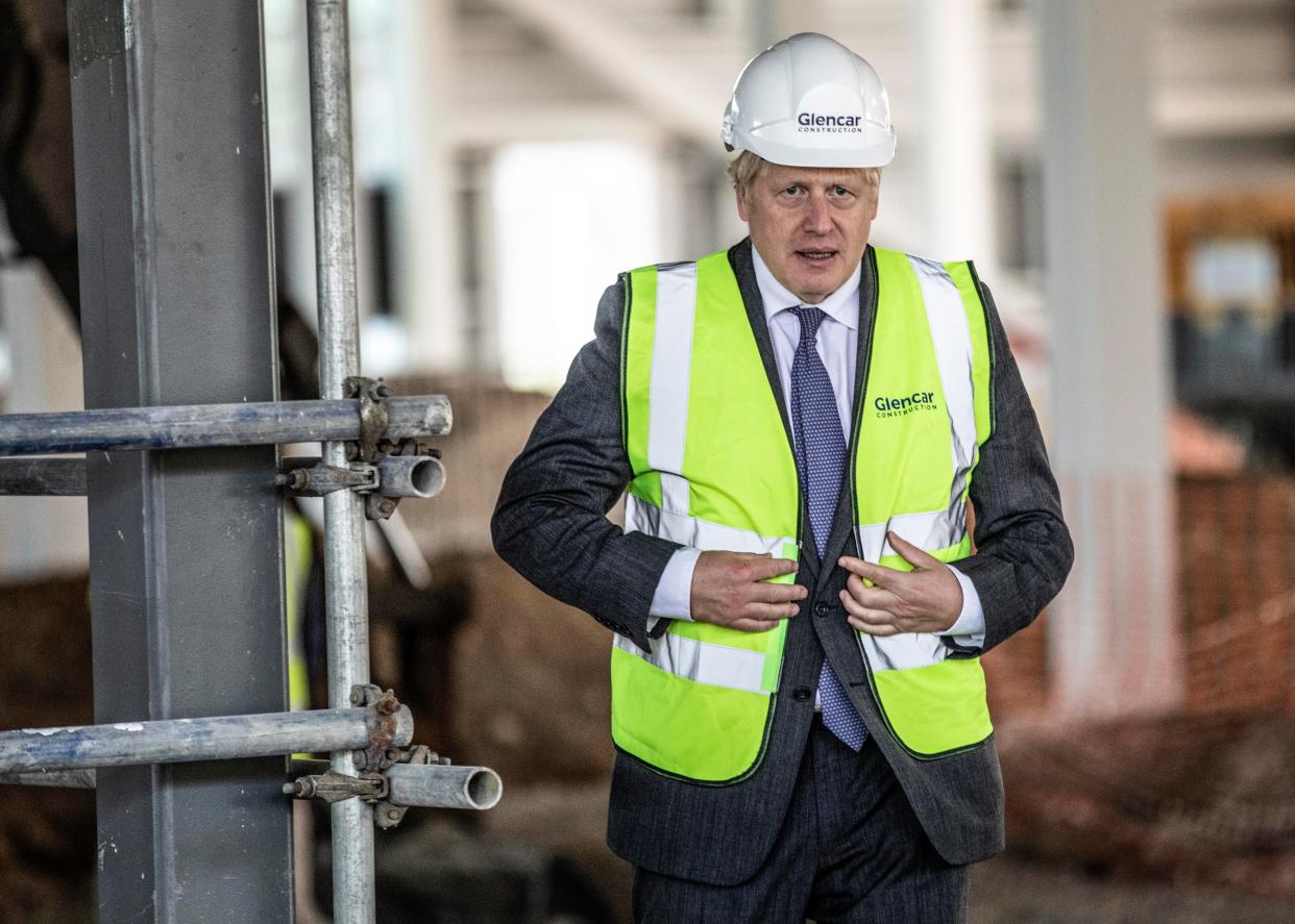 Boris Johnson visits a building site (Getty Images)