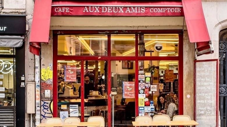 Aux Deux Amis red awning