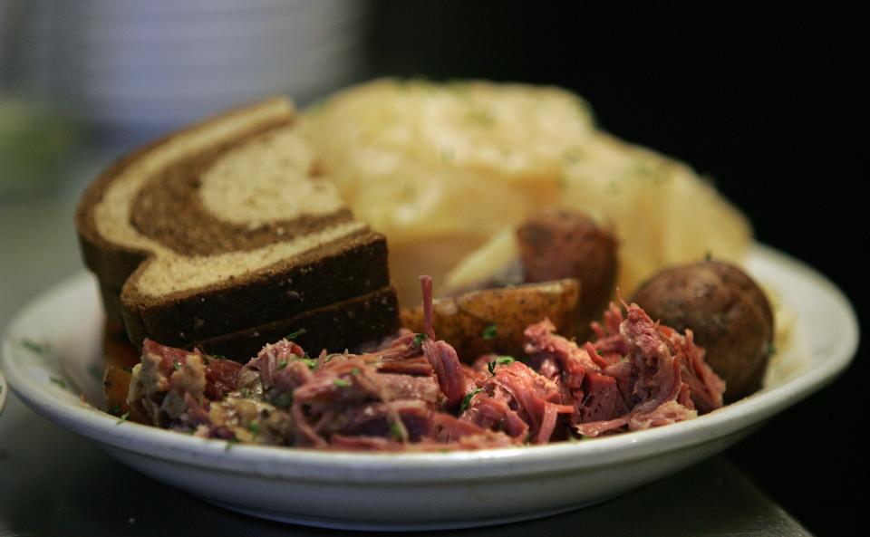 Corned beef and cabbage at Spats on College Avenue in Appleton.