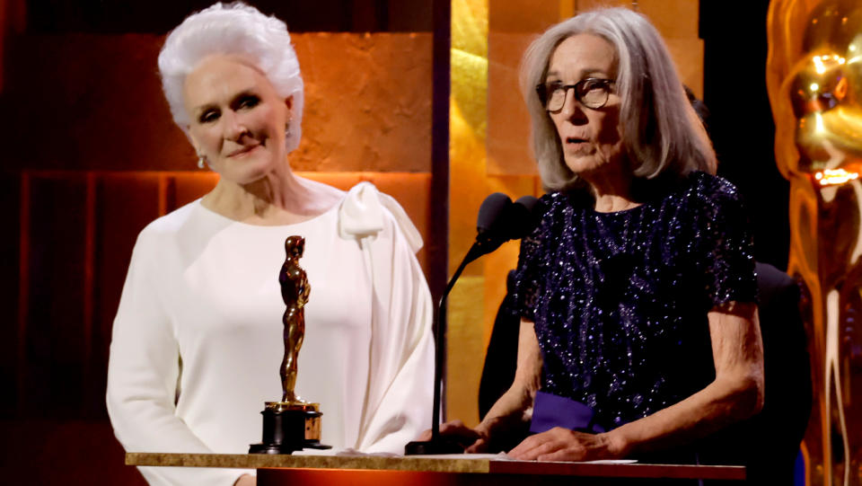 Glenn Close presents an honorary Oscar to Carol Littleton