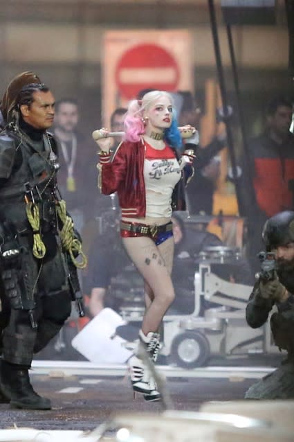 See Margot Robbie As Harley Quinn In 'Suicide Squad' Cast Photo [Updated]