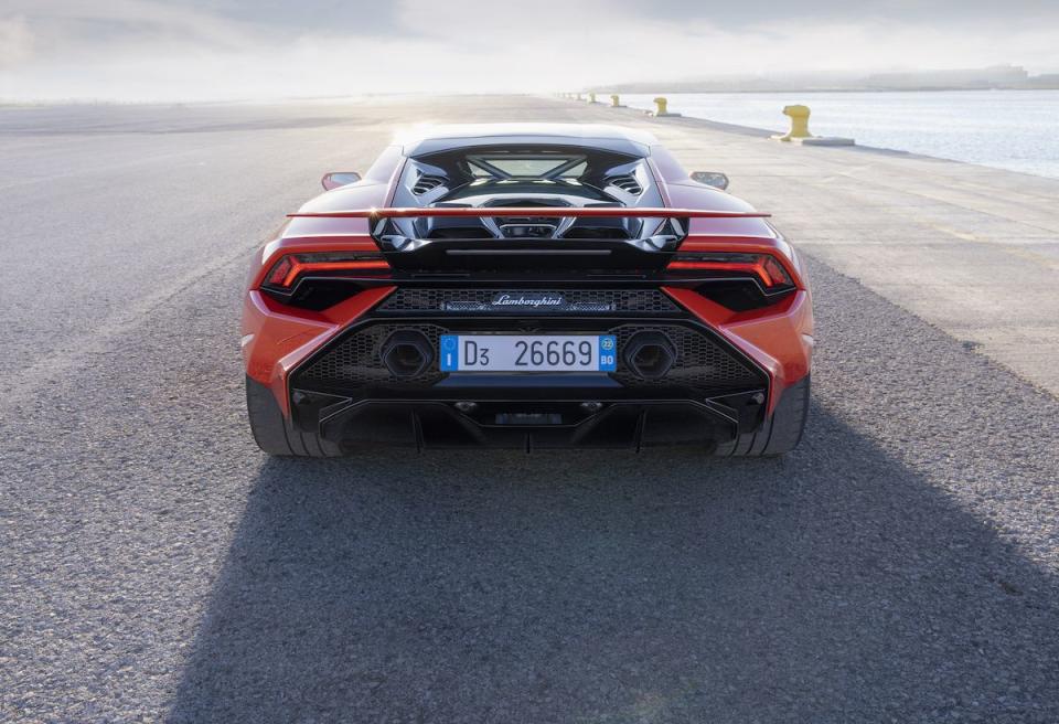 2023 Lamborghini Huracán Tecnica - Photos From Every Angle