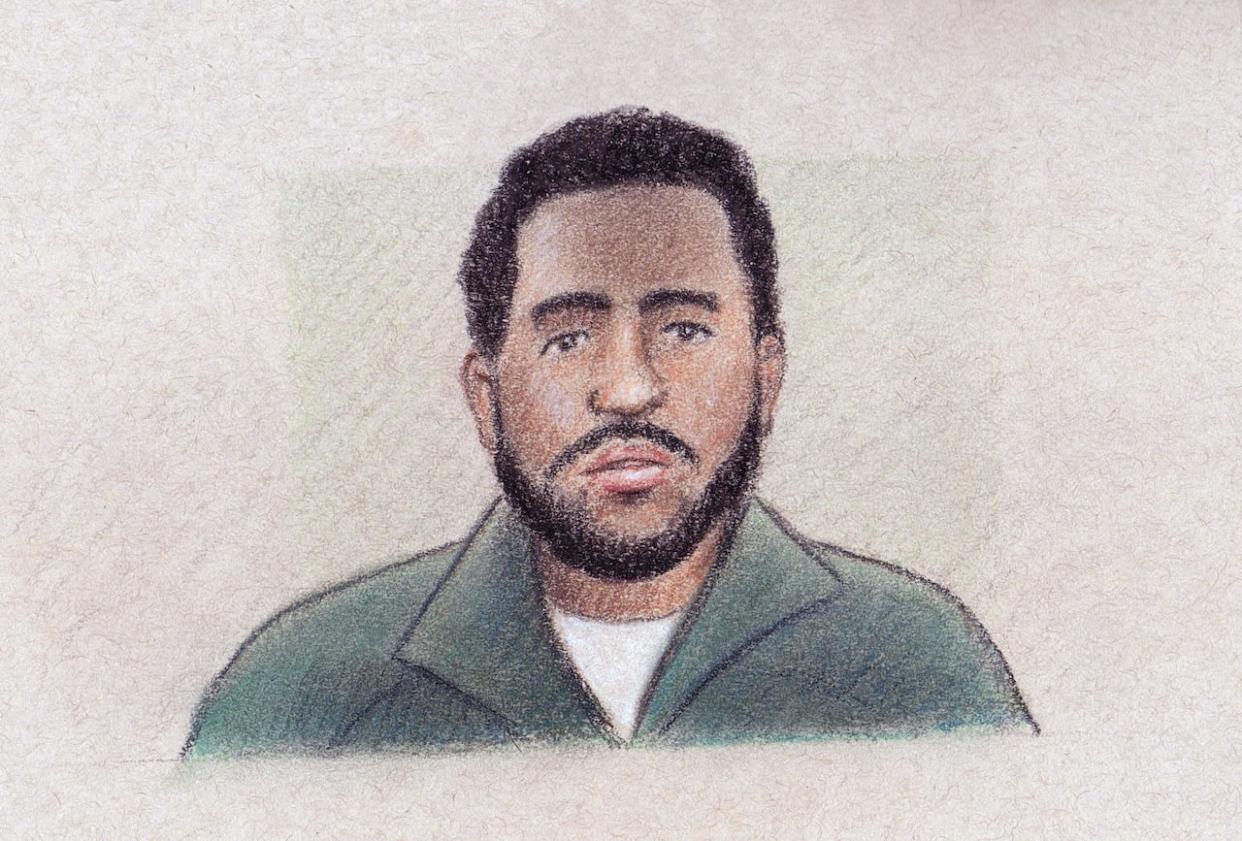 A court sketch of Saeed Mohamed. Mohamed was arrested and charged back in 2016 for two arson fires, court records show. He's currently facing new arson-related charges and attempted murder in relation to a fire from May 2 at an Ottawa high-rise. (Lauren Foster-Macleod - image credit)