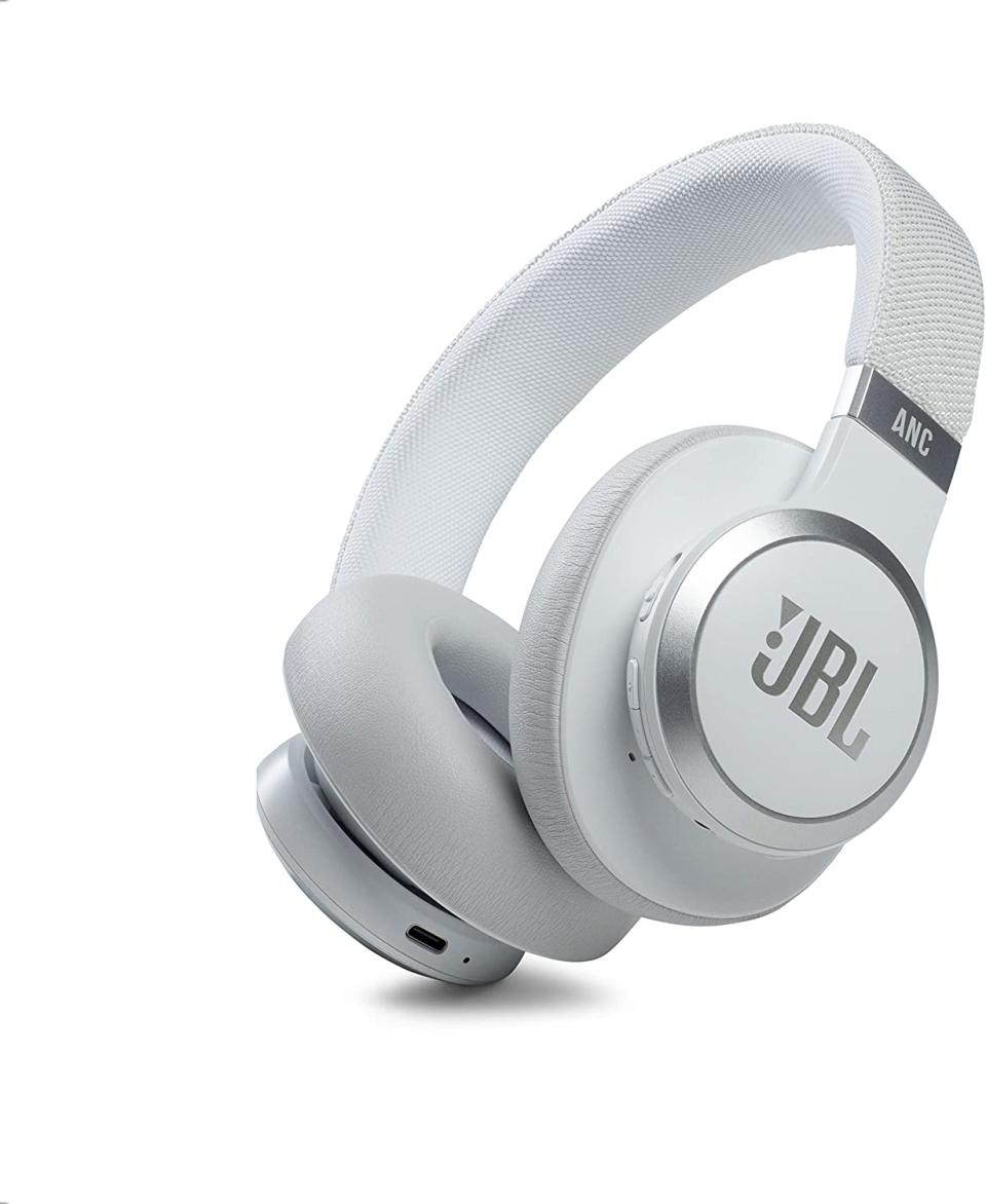 JBL Live 660NC Wireless Over-Ear Noise Cancelling Bluetooth Headphones. Image via Amazon.