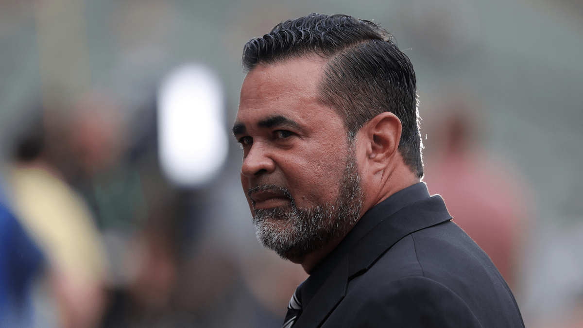 Ozzie Guillen is still managing and waiting for a call back to the big  leagues - The Athletic