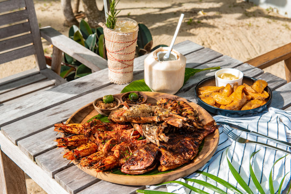 Jimbaran-style seafood platter (Photo: Rumours Beach Club)