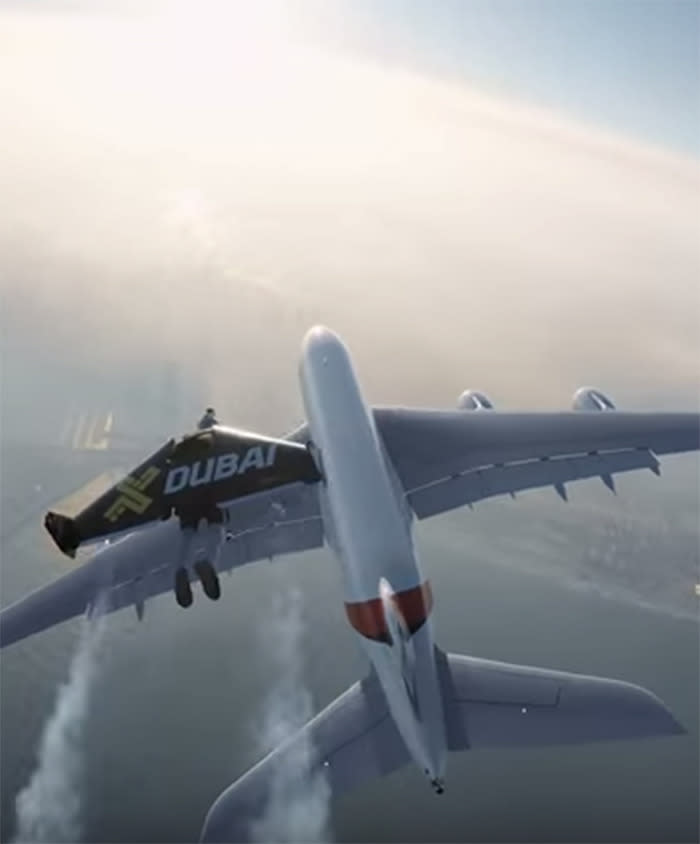 <p>Not a special effect: Two guys fly in jetpacks with an A380 plane</p>