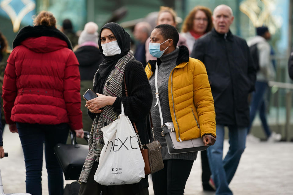 Shoppers in Birmingham, as mask wearing in stores and on public transport becomes mandatory to contain the spread of the Omicron Covid-19 variant. Picture date: Tuesday November 30, 2021.