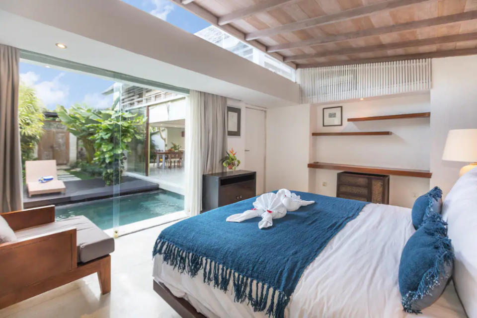 Bali Airbnbs - Bedroom 1 at Villa Yasa Canggu