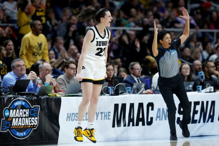 Caitlin Clark lors de la victoire de son équipe des Iowa Hawkeyes contre l'université de Louisiane (LSU) le 1er avril 2024 à Alabany, dans l'Etat de Nexw York. (Sarah Stier)