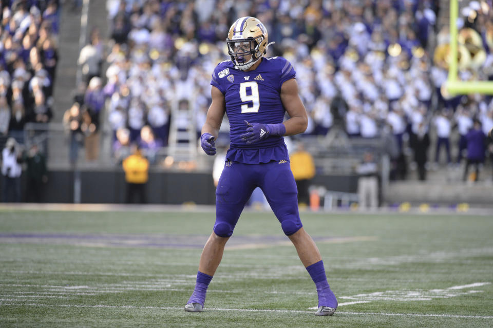 SEATTLE, WA - NOVEMBER 02: Washington Huskies linebacker Joe Tryon (9) looks to the sidelines during a PAC12 Conference game between the Washington Huskies and the Utah Utes on November 2, 2019, at Husky Stadium in Seattle, WA. (Photo by Jeff Halstead/Icon Sportswire via Getty Images)