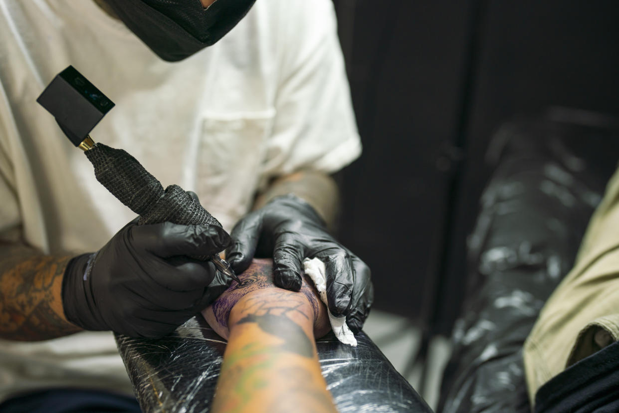 This Black-Owned Tattoo Shop, Axe Of Kindness, Donates A Portion Of Its Proceeds To Nonprofits | Photo: Witthaya Prasongsin via Getty Images