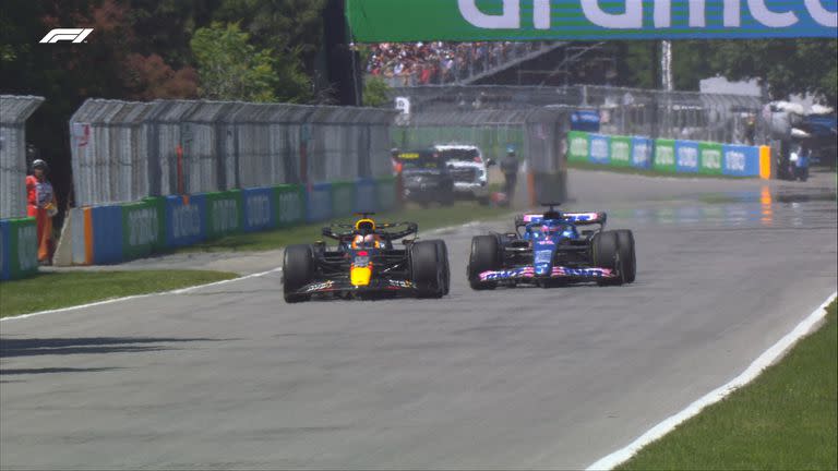 Verstappen sobrepasa a Alonso y de a poco se recupera