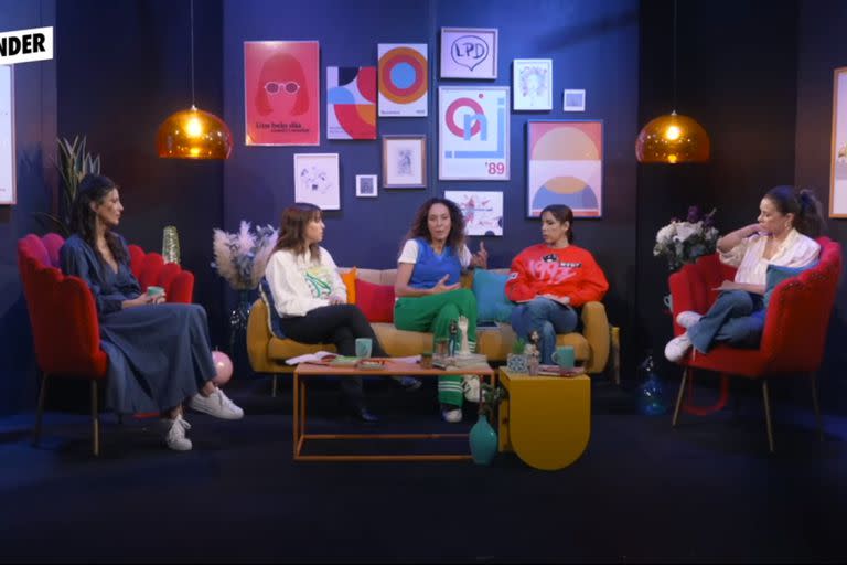 Andrea Rincón, Rosario Ortega, Ana Paula Dutil, Fernanda Cohen y Julieta Ortega, en el nuevo episodio de Las pibas dicen