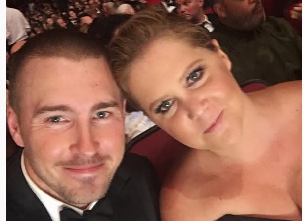 Amy Schumer playing mini golf with boyfriend Ben Hanisch makes us want to hang with her SO BAD