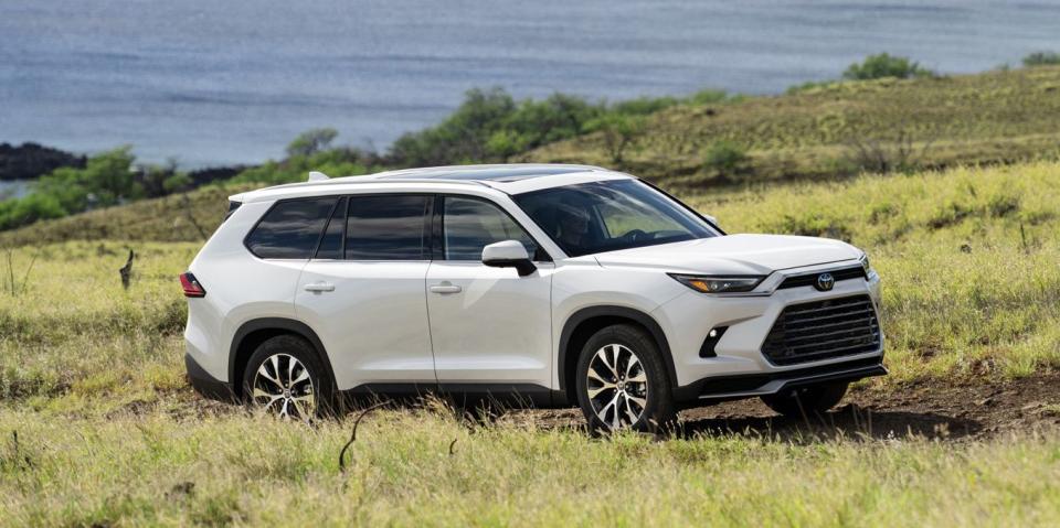 2024 toyota grand highlander