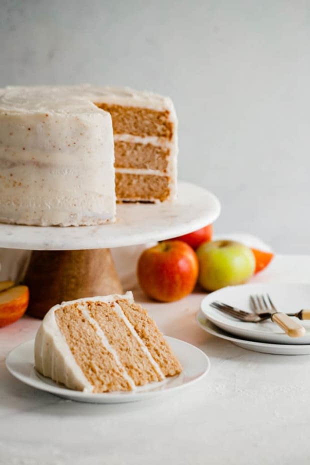 <p><a href="https://grandbaby-cakes.com/spiced-cider-apple-cake-recipe/" rel="nofollow noopener" target="_blank" data-ylk="slk:GrandBaby Cakes;elm:context_link;itc:0;sec:content-canvas" class="link ">GrandBaby Cakes</a></p>