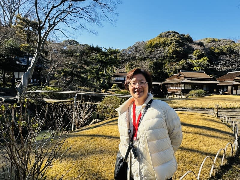 橫濱三溪園被列為日本國家名勝 古建築多 彰化縣長王惠美9日率團參訪日本神奈川縣橫濱市的 三溪園。該園由經營絲綢而致富的日本實業家原三溪 （本名原富太郎）創建，園內有從京都、鎌倉等地移 建的17棟歷史性建築，2007年被指定為國家名勝。 中央社記者楊明珠橫濱攝 113年3月10日 