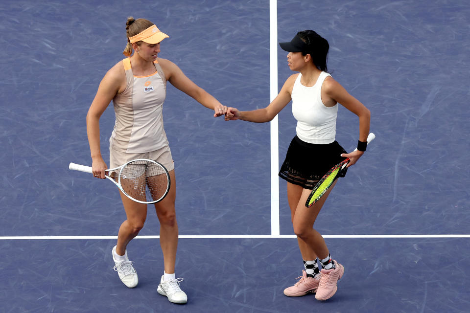 INDIAN WELLS, CALIFORNIA - MARCH 13: Elise Mertens of Belgium and Su-Wei Hsieh of Chinese Taipei confer while playing Luisa Stafani of Brazil and Demi Schuurs of Netherlands during the BNP Paribas Open at Indian Wells Tennis Garden on March 13, 2024 in Indian Wells, California. (Photo by Matthew Stockman/Getty Images)