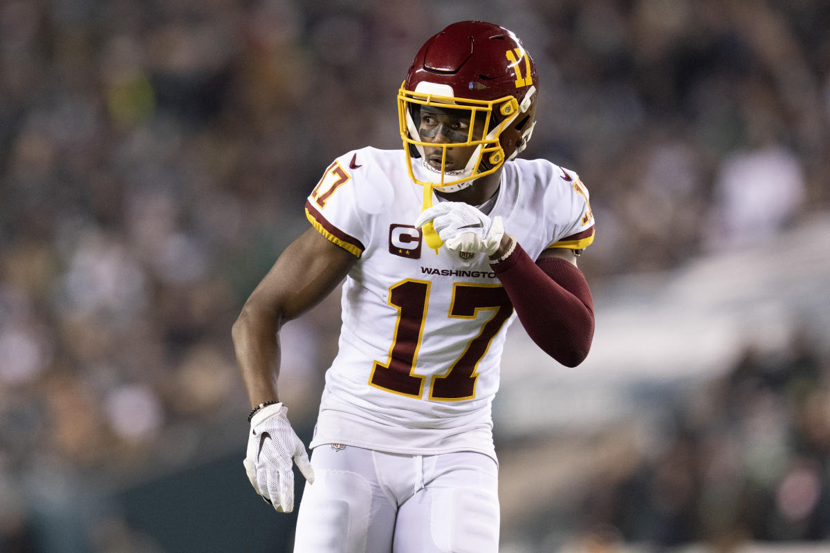 AP sources: Commanders agree on 3-year extension with WR Terry McLaurin