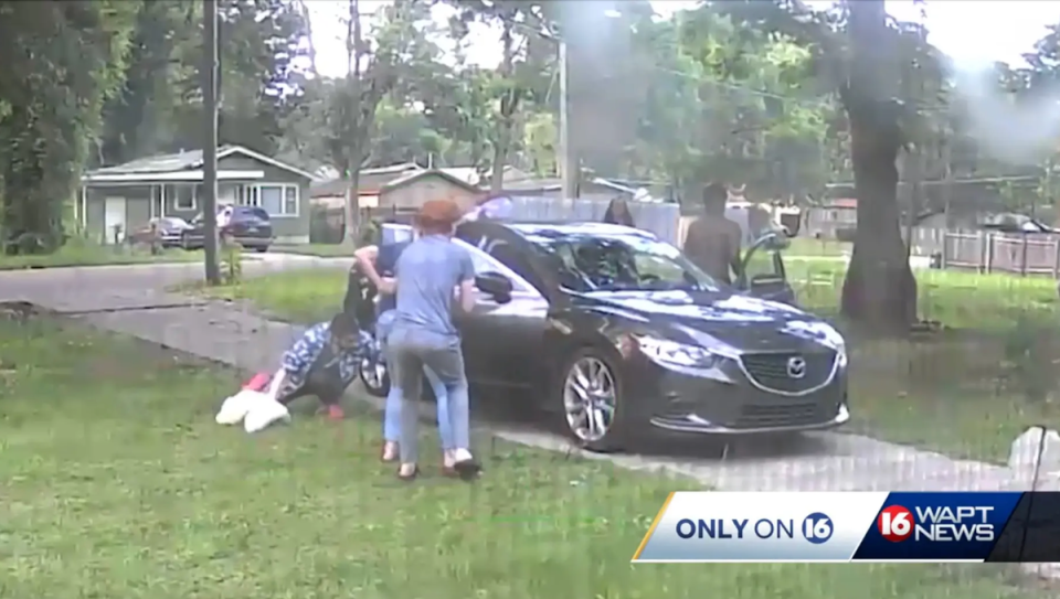 Wild footage captured the ordeal on camera (WAPT)