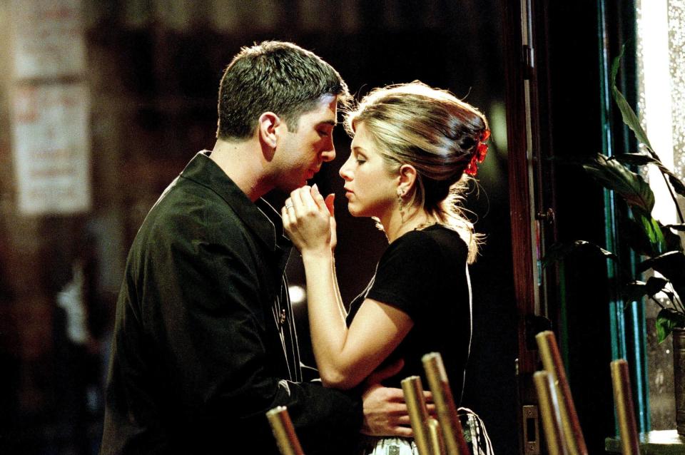 Rachel and Ross about to kiss