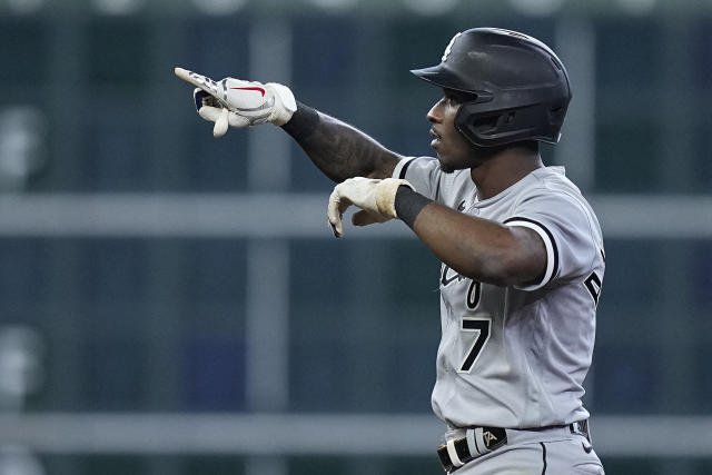 Robert, Moncada power White Sox past Astros 6-3 - ABC7 Chicago