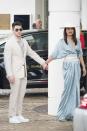 <a href="http://www.elle.fr/Cannes/News/Nick-Jonas-et-Priyanka-Chopra-jeunes-maries-bohemes-et-styles-a-Cannes#xtor=AL-541" rel="nofollow noopener" target="_blank" data-ylk="slk:Voir la suite des photos sur ELLE.fr;elm:context_link;itc:0;sec:content-canvas" class="link ">Voir la suite des photos sur ELLE.fr</a><br><h3> A lire aussi </h3><ul><li><a href="http://www.elle.fr/Cannes/News/Cannes-2019-Aya-Nakamura-electrise-la-Croisette-avec-Kiddy-Smile-et-Miss-France#xtor=AL-541" rel="nofollow noopener" target="_blank" data-ylk="slk:Cannes 2019 : Aya Nakamura électrise la Croisette avec Kiddy Smile et Miss France;elm:context_link;itc:0;sec:content-canvas" class="link ">Cannes 2019 : Aya Nakamura électrise la Croisette avec Kiddy Smile et Miss France</a></li><li><a href="http://www.elle.fr/Cannes/News/Cannes-2019-Alain-Chabat-et-Gerard-Darmon-dansent-la-Carioca-et-affolent-les-internautes-3790450#xtor=AL-541" rel="nofollow noopener" target="_blank" data-ylk="slk:Cannes 2019 : Alain Chabat et Gérard Darmon dansent la Carioca et affolent les internautes;elm:context_link;itc:0;sec:content-canvas" class="link ">Cannes 2019 : Alain Chabat et Gérard Darmon dansent la Carioca et affolent les internautes</a></li><li><a href="http://www.elle.fr/Cannes/Look-de-stars/Les-plus-belles-coiffures-de-Cannes#xtor=AL-541" rel="nofollow noopener" target="_blank" data-ylk="slk:Cannes 2019 : les plus belles coiffures repérées sur le tapis rouge;elm:context_link;itc:0;sec:content-canvas" class="link ">Cannes 2019 : les plus belles coiffures repérées sur le tapis rouge</a></li><li><a href="http://www.elle.fr/Cannes/News/Cannes-2019-Eva-Longoria-Elton-John-La-soiree-du-film-Rocketman-en-images#xtor=AL-541" rel="nofollow noopener" target="_blank" data-ylk="slk:Cannes 2019 : Eva Longoria, Elton John… La soirée du film « Rocketman » en images;elm:context_link;itc:0;sec:content-canvas" class="link ">Cannes 2019 : Eva Longoria, Elton John… La soirée du film « Rocketman » en images</a></li></ul>