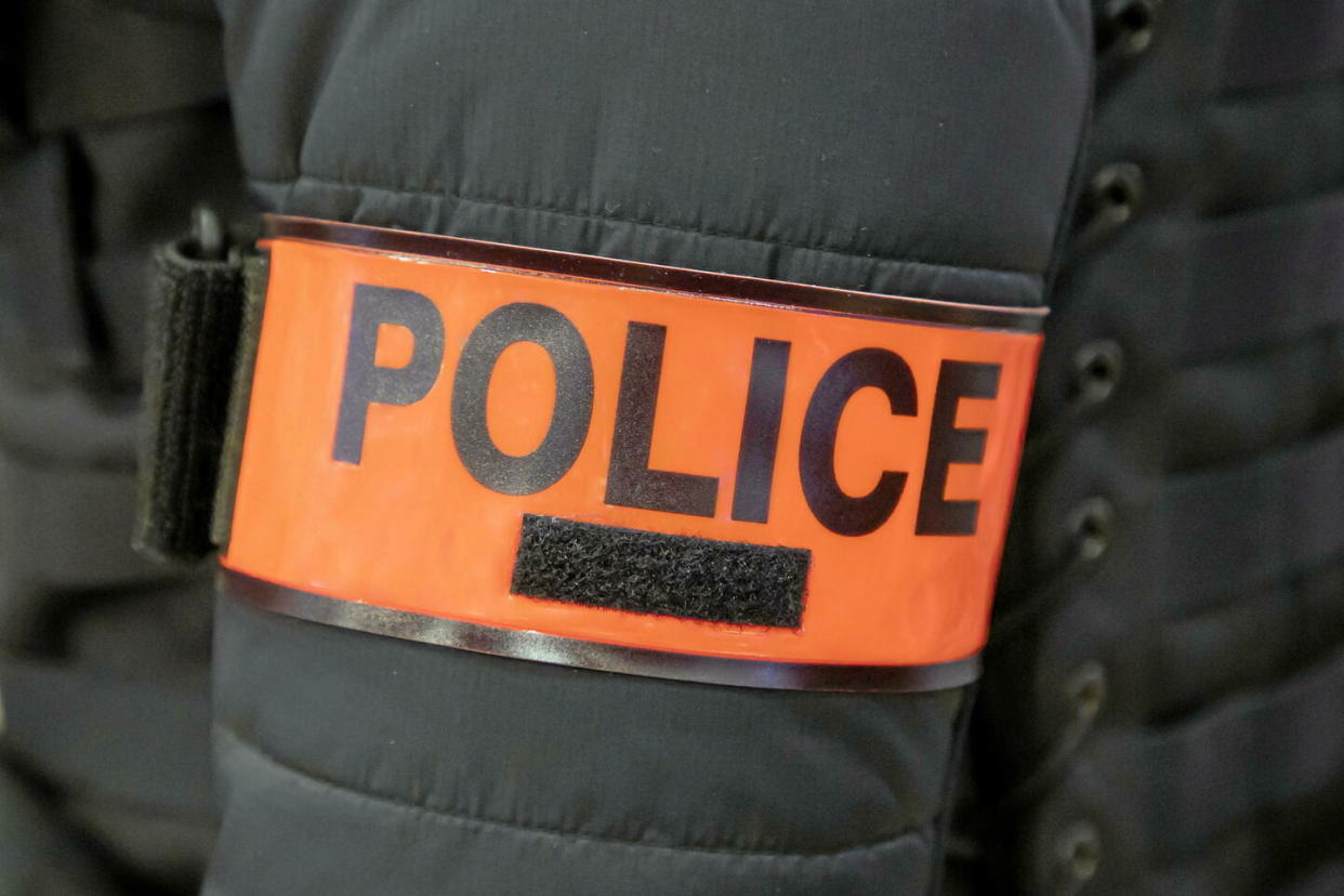 Une jeune fille de 12 ans affirme voir été victime d'un viol commis par trois garçons mineurs ce samedi 15 juin à Courbevoie (Hauts-de-Seine).  - Credit:SYSPEO/SIPA