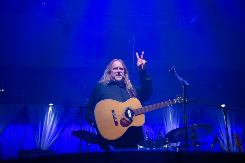 Warren Haynes performs on night one of the 30th annual Christmas Jam at the U.S Cellular Center in Asheville, Dec. 7, 2018.