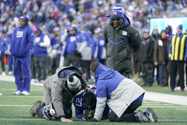 New York Giants Down 17-6 to Lions in Mistake-Filled First Half - Sports  Illustrated New York Giants News, Analysis and More