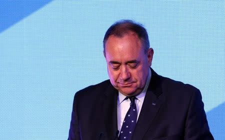 Scotland's First Minister Alec Salmond reacts as he concedes defeat in the independence referendum at the "Yes" Campaign headquarters in Edinburgh, Scotland September 19, 2014. REUTERS/Russell Cheyne