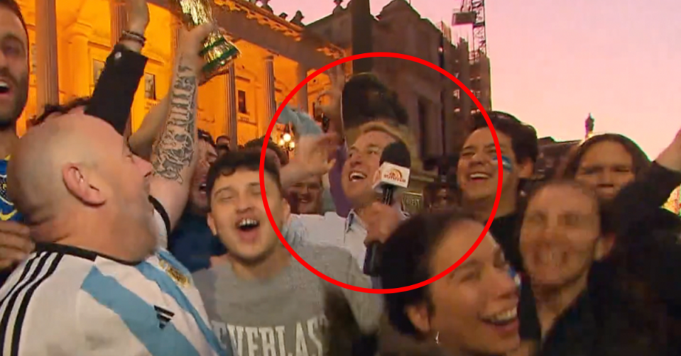 Sunrise reporter Nathan Currie gets lost in a sea of people in Melbourne. 